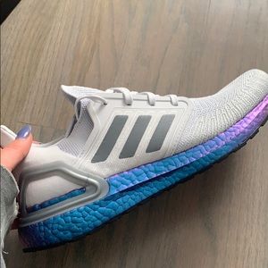 Adidas men 9.5 Ultraboost white sneakers
